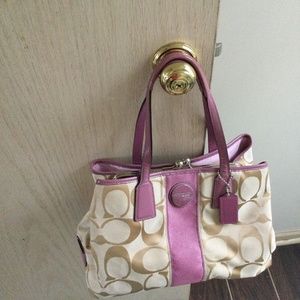 Coach shoulder bag